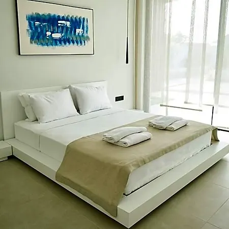 Ashta / Zen Isitmali Kapali Havuzlu 5* Fethiye